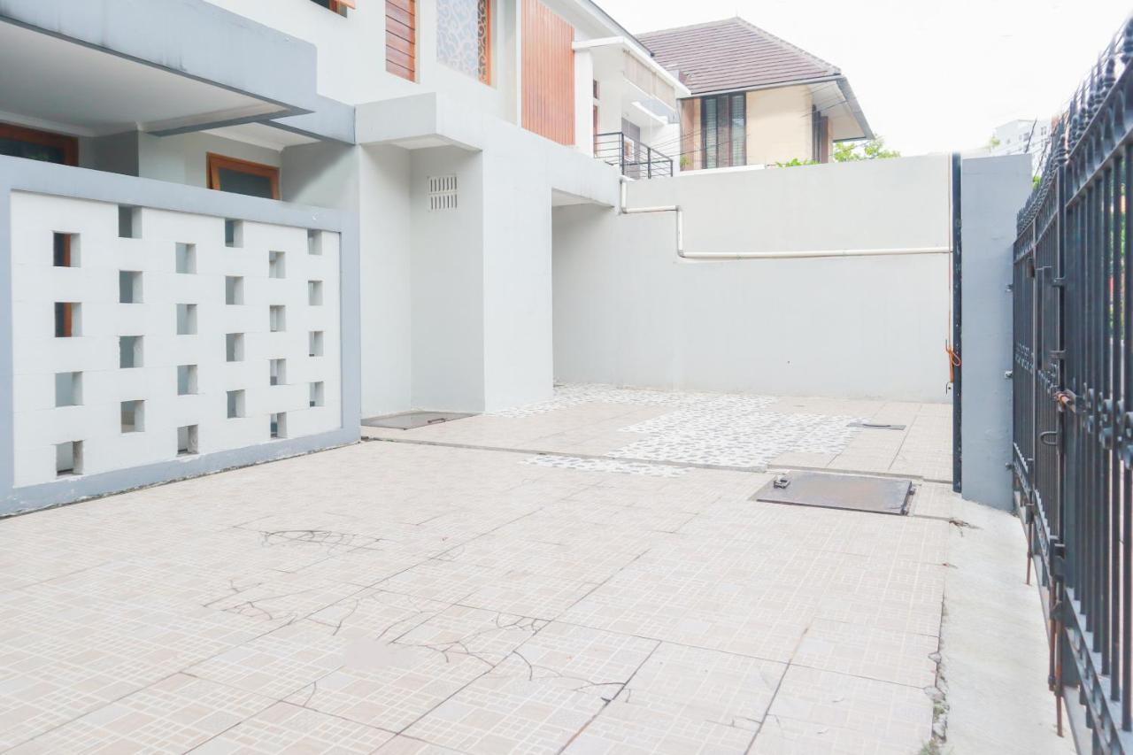Oyo 2196 Ss Homes Jakarta Eksteriør bilde