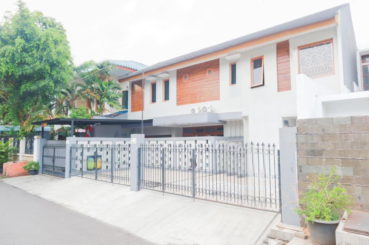 Oyo 2196 Ss Homes Jakarta Eksteriør bilde