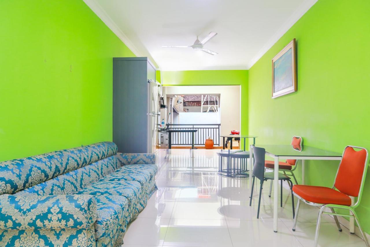Oyo 2196 Ss Homes Jakarta Eksteriør bilde