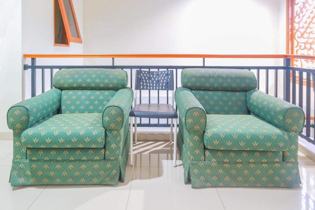 Oyo 2196 Ss Homes Jakarta Eksteriør bilde